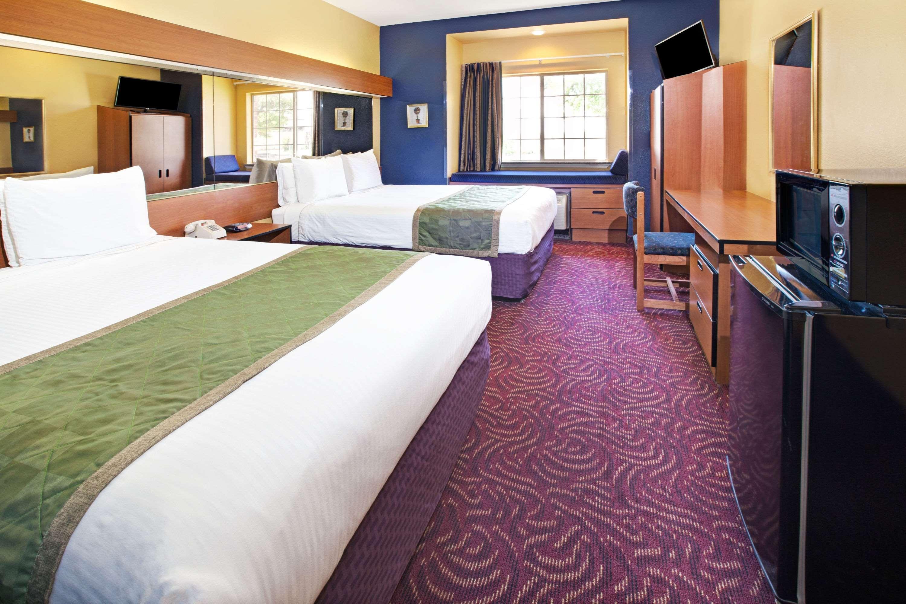 Econo Lodge Inn & Suites Mesquite - Dallas East Eksteriør bilde