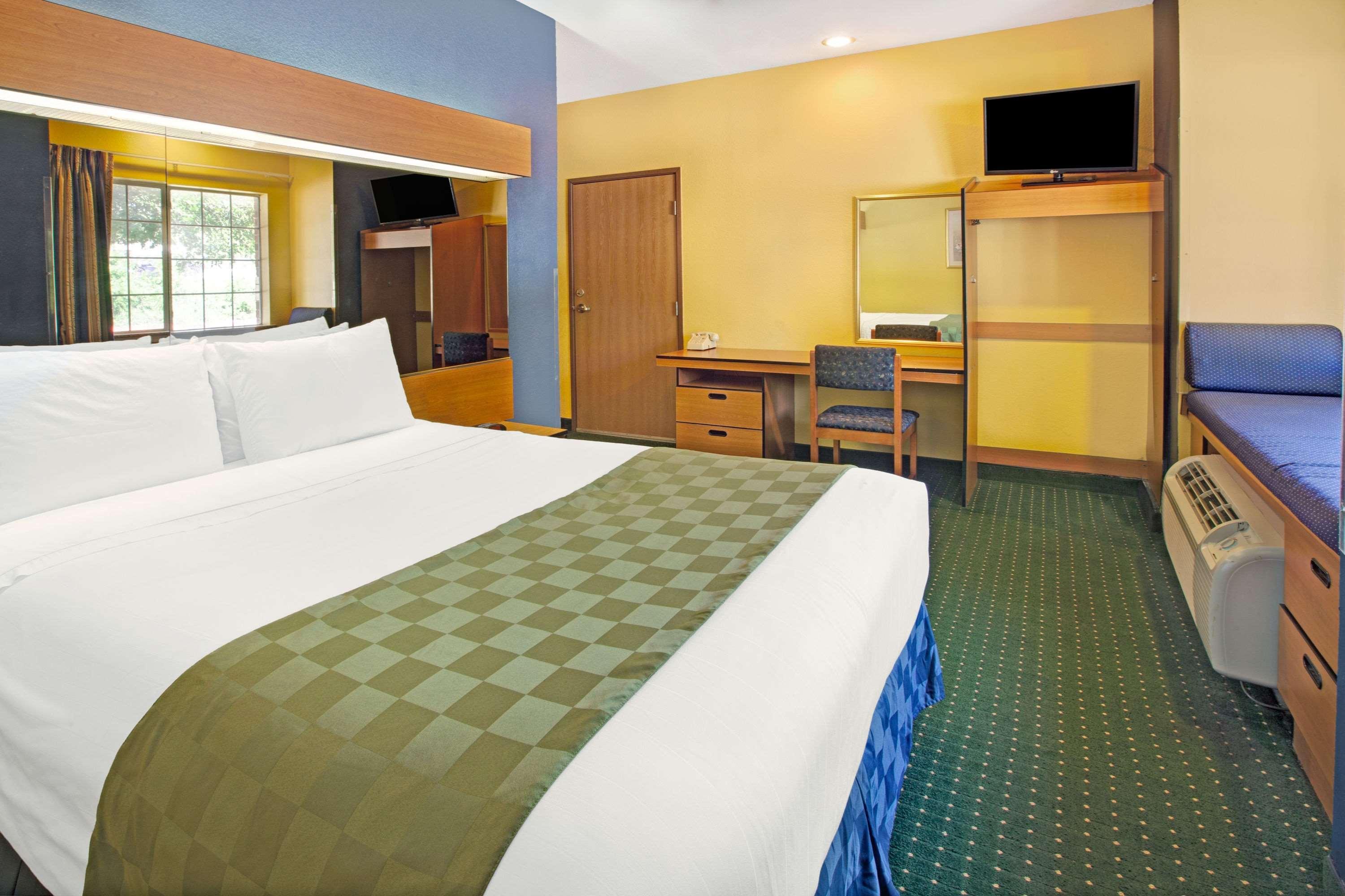Econo Lodge Inn & Suites Mesquite - Dallas East Eksteriør bilde