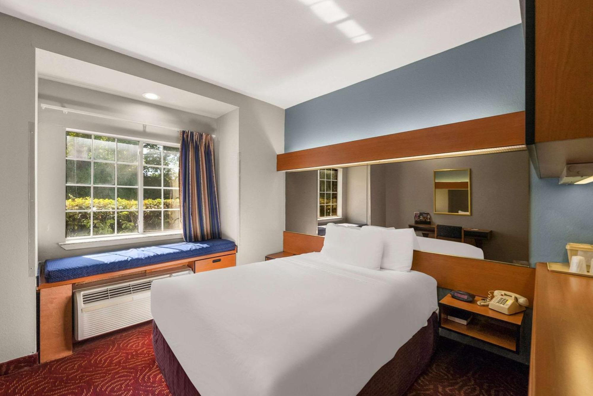 Econo Lodge Inn & Suites Mesquite - Dallas East Eksteriør bilde