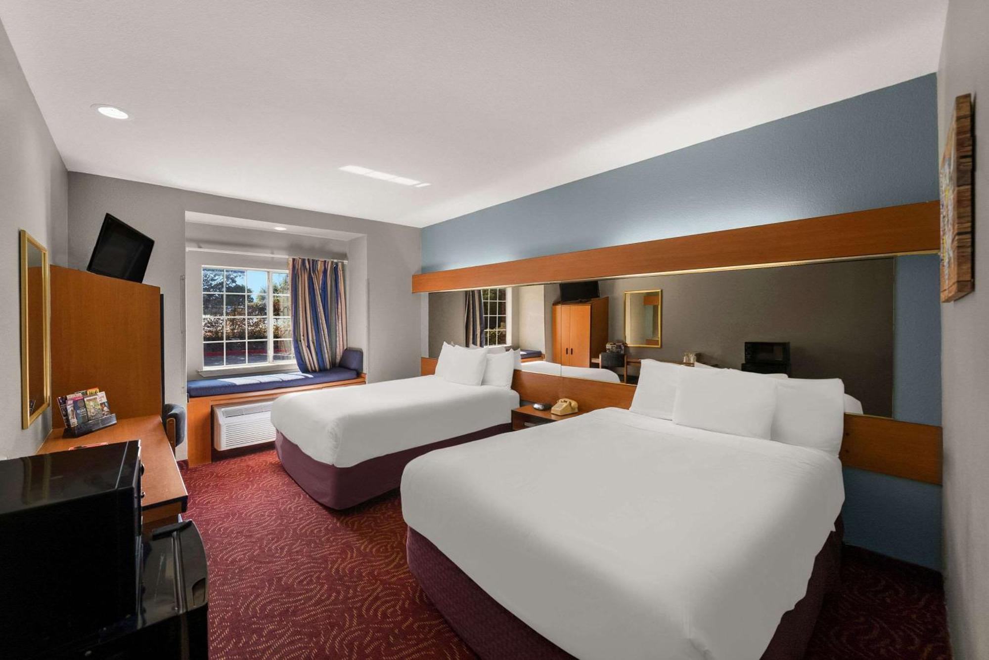 Econo Lodge Inn & Suites Mesquite - Dallas East Eksteriør bilde
