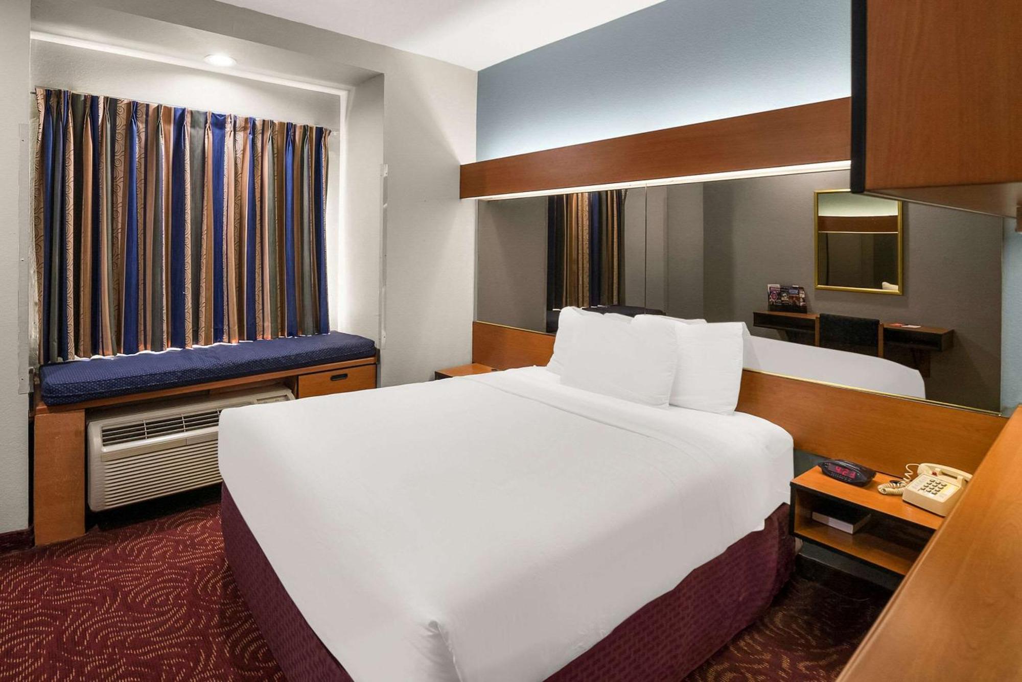 Econo Lodge Inn & Suites Mesquite - Dallas East Eksteriør bilde